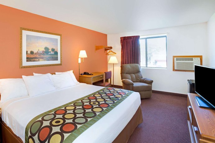 Imagen de la habitación del Hotel Super 8 By Wyndham Aberdeen East. Foto 8