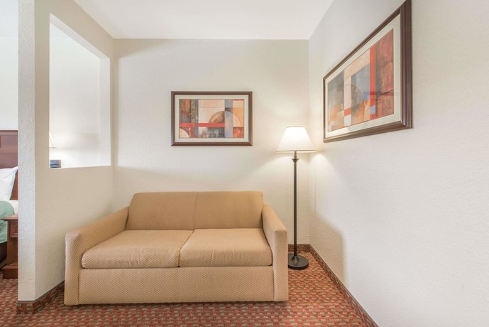 Imagen de la habitación del Hotel Super 8 By Wyndham Abilene South. Foto 4