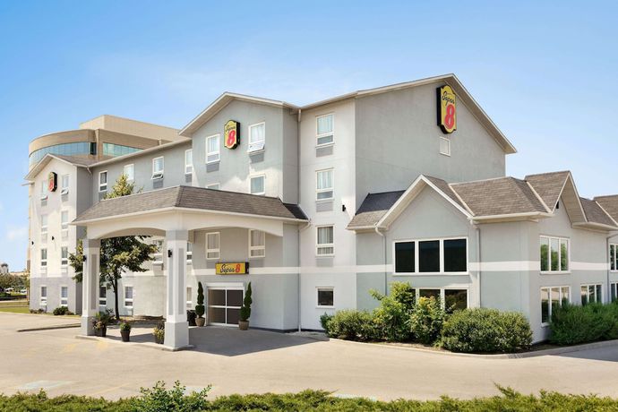 Imagen general del Hotel Super 8 By Wyndham Ajax/toronto On. Foto 1