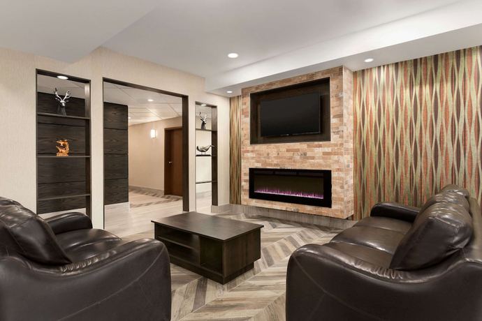 Imagen de los interiores del Hotel Super 8 By Wyndham Ajax/toronto On. Foto 18