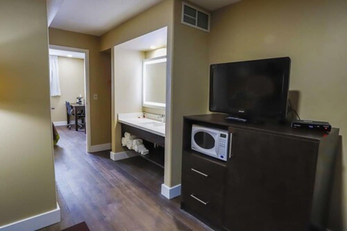 Imagen de la habitación del Hotel Super 8 By Wyndham Ajax/toronto On. Foto 16