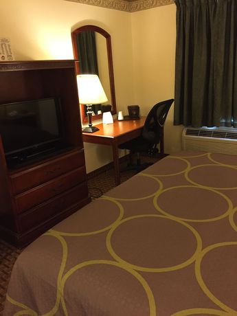 Imagen de la habitación del Hotel Super 8 By Wyndham Allentown. Foto 5