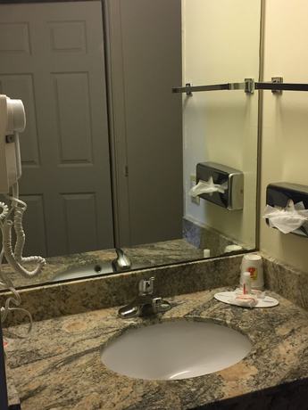 Imagen de la habitación del Hotel Super 8 By Wyndham Allentown. Foto 8