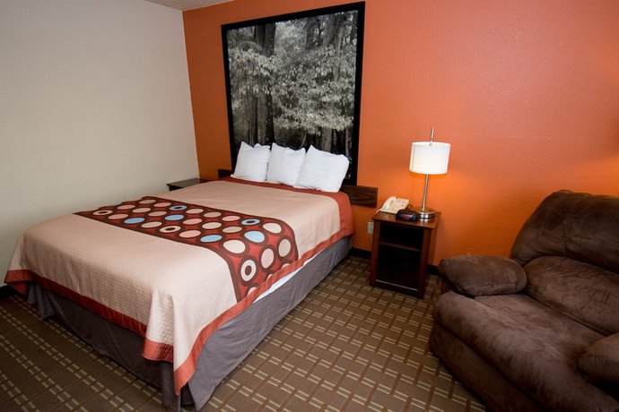 Imagen de la habitación del Hotel Super 8 By Wyndham Altoona, Altoona. Foto 10