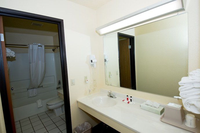 Imagen de la habitación del Hotel Super 8 By Wyndham Altoona, Altoona. Foto 14