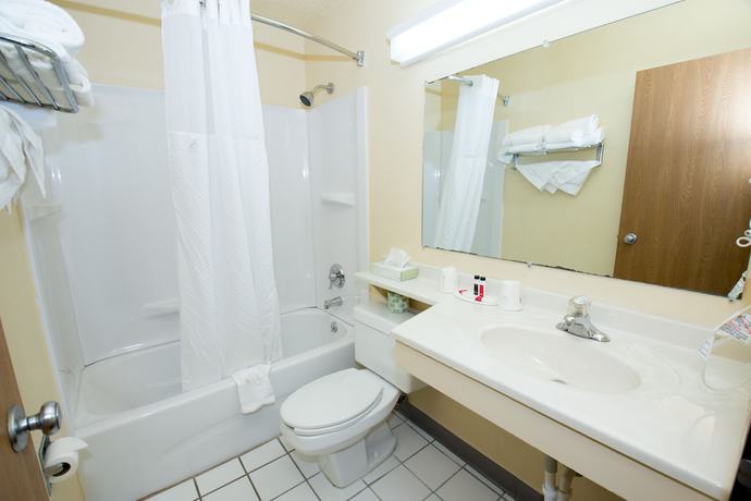 Imagen de la habitación del Hotel Super 8 By Wyndham Altoona, Altoona. Foto 17