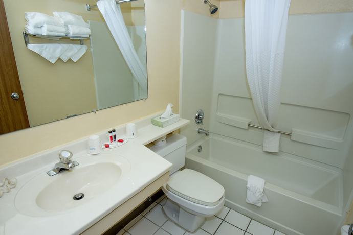 Imagen de la habitación del Hotel Super 8 By Wyndham Altoona, Altoona. Foto 18
