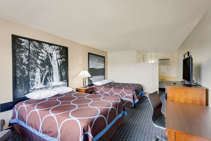 Imagen de la habitación del Hotel Super 8 By Wyndham Alturas. Foto 6