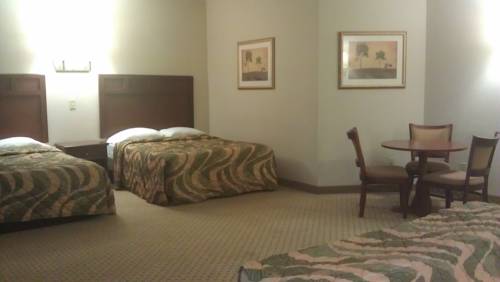 Imagen de la habitación del Hotel Super 8 By Wyndham Alvarado. Foto 2