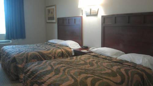 Imagen de la habitación del Hotel Super 8 By Wyndham Alvarado. Foto 3