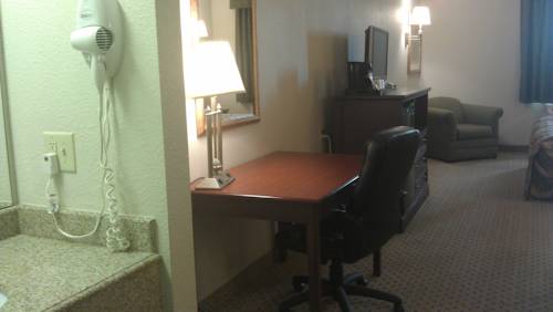 Imagen de la habitación del Hotel Super 8 By Wyndham Alvarado. Foto 8