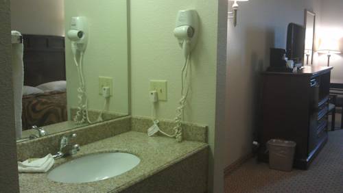 Imagen de la habitación del Hotel Super 8 By Wyndham Alvarado. Foto 15