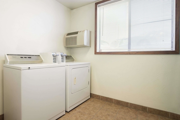 Imagen de los interiores del Hotel Super 8 By Wyndham Amarillo. Foto 10