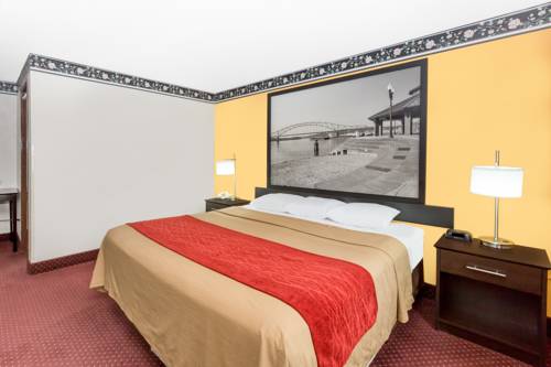 Imagen de la habitación del Hotel Super 8 By Wyndham Ames. Foto 8