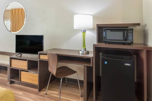 Imagen de la habitación del Hotel Super 8 By Wyndham Asheville Airport. Foto 3