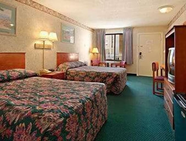 Imagen de la habitación del Hotel Super 8 By Wyndham Atlantic City. Foto 3