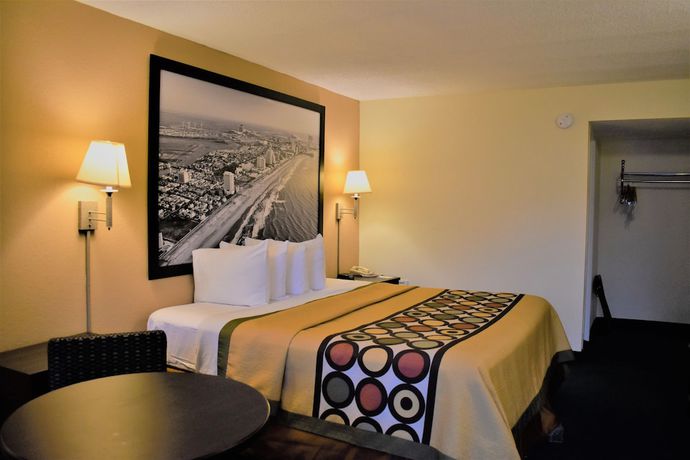 Imagen de la habitación del Hotel Super 8 By Wyndham Atlantic City. Foto 16