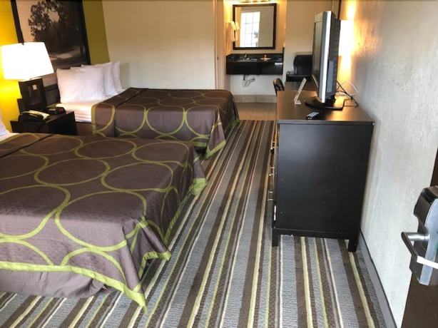 Imagen de la habitación del Hotel Super 8 By Wyndham Augusta, Augusta. Foto 16