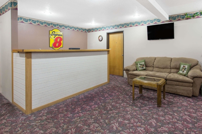 Imagen de los interiores del Hotel Super 8 By Wyndham Austin Mn. Foto 15