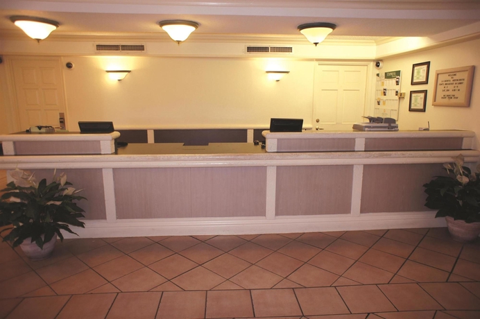 Imagen de los interiores del Hotel Super 8 By Wyndham Austin South / I-35. Foto 10