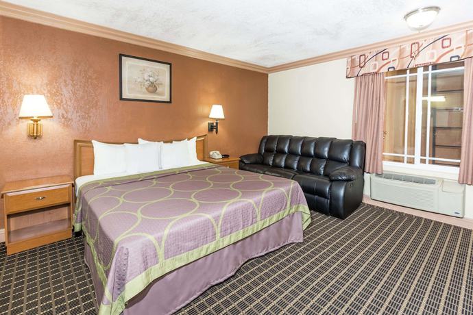 Imagen de la habitación del Hotel Super 8 By Wyndham Azusa. Foto 13