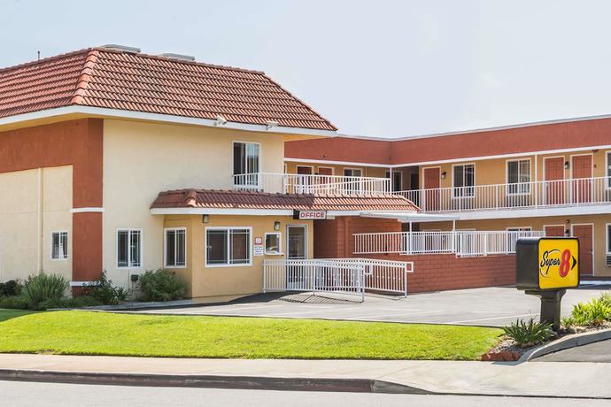Imagen general del Hotel Super 8 By Wyndham Azusa. Foto 2