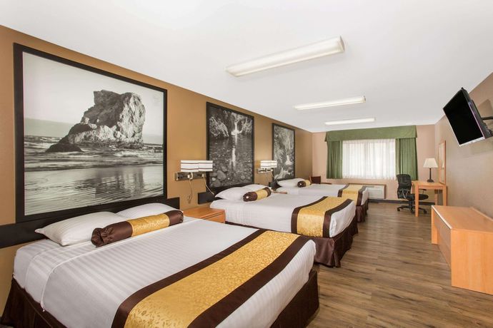 Imagen de la habitación del Hotel Super 8 By Wyndham Baker City. Foto 7