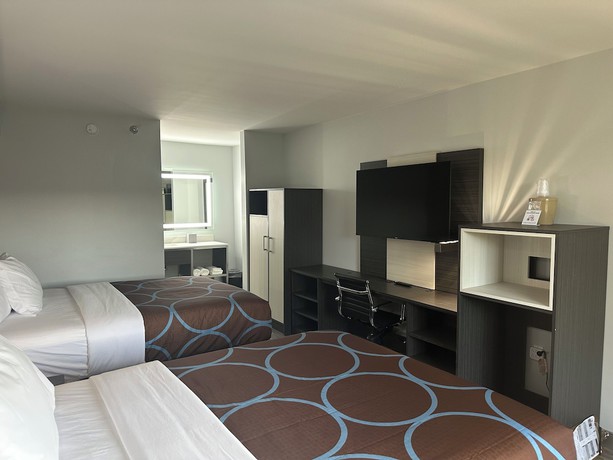 Imagen de la habitación del Hotel Super 8 By Wyndham Baltimore Northwest. Foto 4