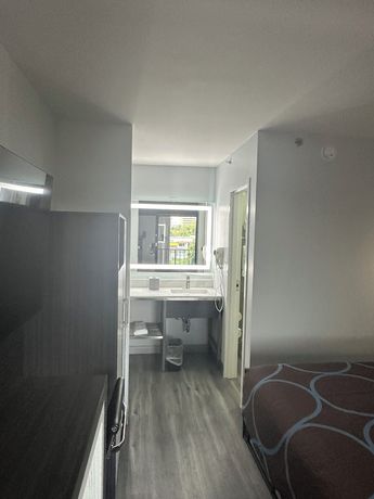 Imagen de la habitación del Hotel Super 8 By Wyndham Baltimore Northwest. Foto 11
