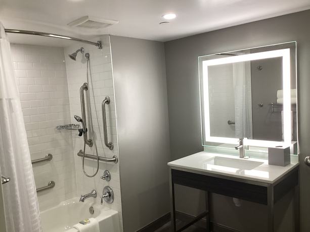 Imagen de la habitación del Hotel Super 8 By Wyndham Baltimore Northwest. Foto 15