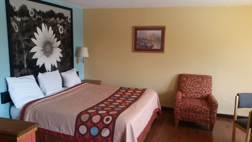 Imagen de la habitación del Hotel Super 8 By Wyndham Baltimore/essex Area. Foto 14