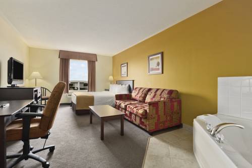 Imagen de la habitación del Hotel Super 8 By Wyndham Barrie South. Foto 7