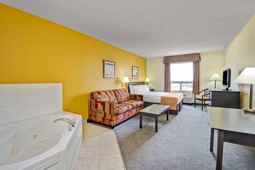Imagen de la habitación del Hotel Super 8 By Wyndham Barrie South. Foto 14