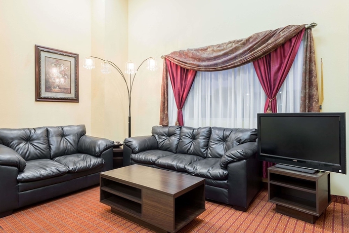 Imagen de los interiores del Hotel Super 8 By Wyndham Baton Rouge/i-10. Foto 15