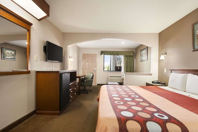 Imagen de la habitación del Hotel Super 8 By Wyndham Baton Rouge/i-12. Foto 5