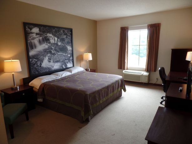 Imagen de la habitación del Hotel Super 8 By Wyndham Beaver Falls. Foto 15