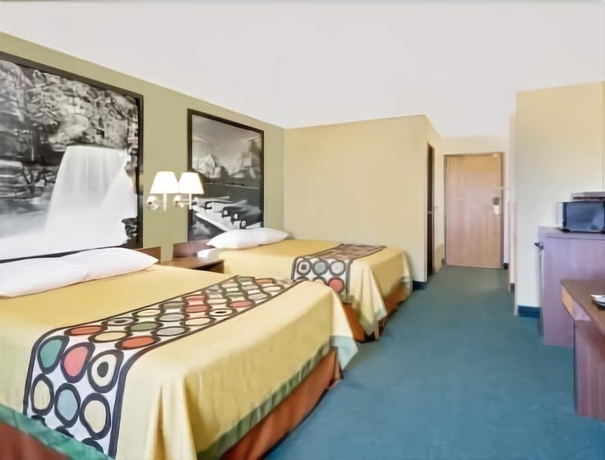 Imagen de la habitación del Hotel Super 8 By Wyndham Belgrade/bozeman Airport. Foto 13