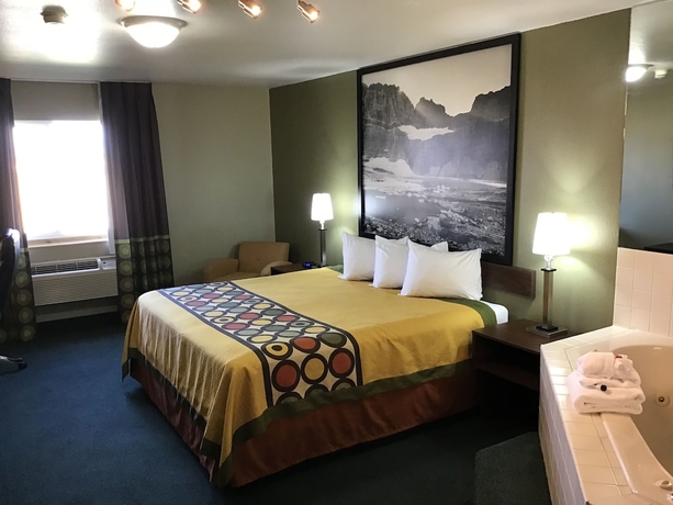 Imagen de la habitación del Hotel Super 8 By Wyndham Belgrade/bozeman Airport. Foto 16