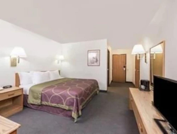 Imagen de la habitación del Hotel Super 8 By Wyndham Bernalillo. Foto 11