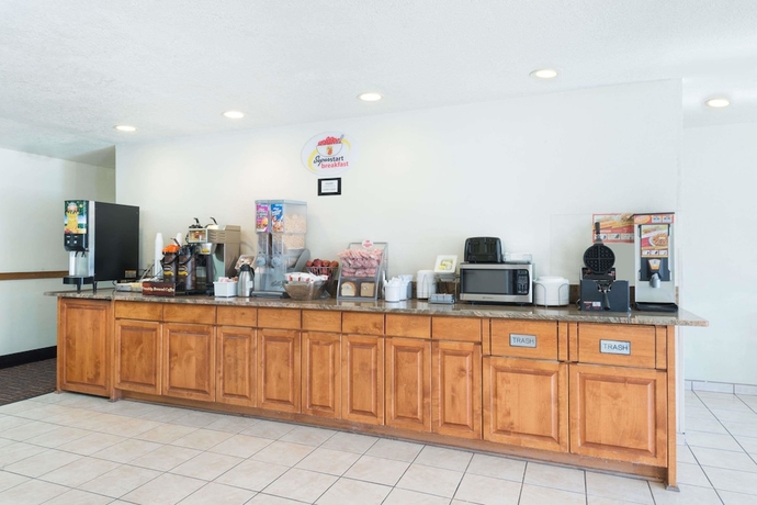 Imagen del bar/restaurante del Hotel Super 8 By Wyndham Bernalillo. Foto 3