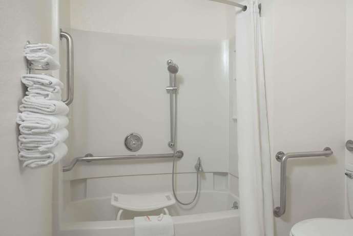 Imagen de la habitación del Hotel Super 8 By Wyndham Billings. Foto 15