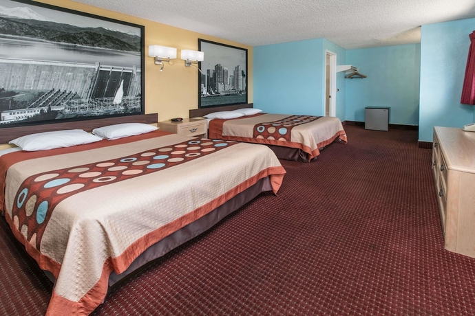 Imagen de la habitación del Hotel Super 8 By Wyndham Bishop. Foto 4
