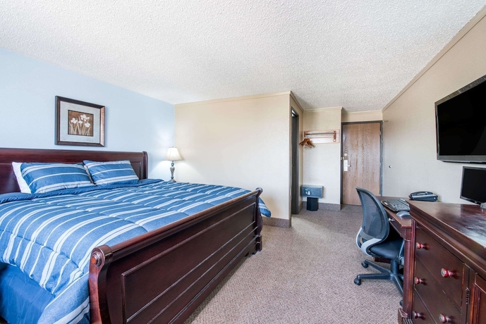 Imagen de la habitación del Hotel Super 8 By Wyndham Bismarck. Foto 4