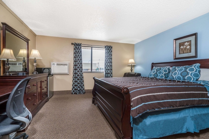 Imagen de la habitación del Hotel Super 8 By Wyndham Bismarck. Foto 5