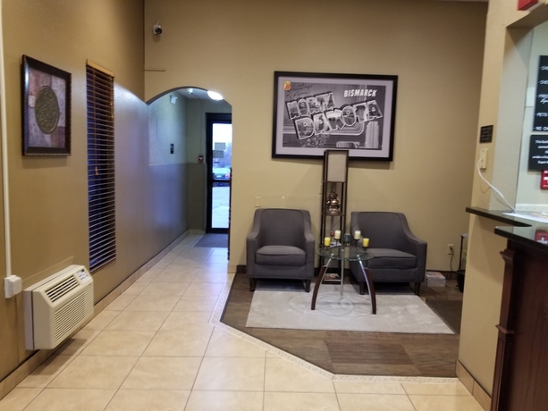 Imagen de los interiores del Hotel Super 8 By Wyndham Bismarck. Foto 17