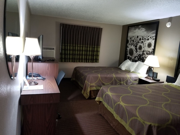 Imagen de la habitación del Hotel Super 8 By Wyndham Bismarck. Foto 9