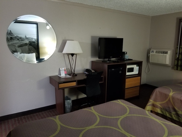 Imagen de la habitación del Hotel Super 8 By Wyndham Bismarck. Foto 10