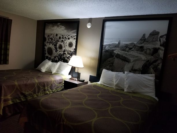 Imagen de la habitación del Hotel Super 8 By Wyndham Bismarck. Foto 11