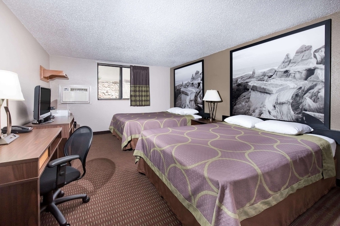 Imagen de la habitación del Hotel Super 8 By Wyndham Bismarck. Foto 15