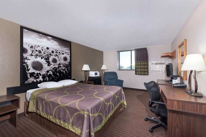 Imagen de la habitación del Hotel Super 8 By Wyndham Bismarck. Foto 16